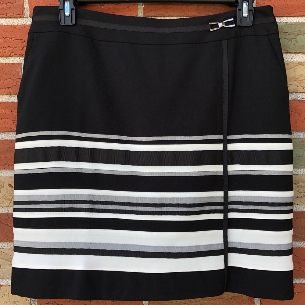 🎉 Host Pick! White House Black Market Striped Skirt